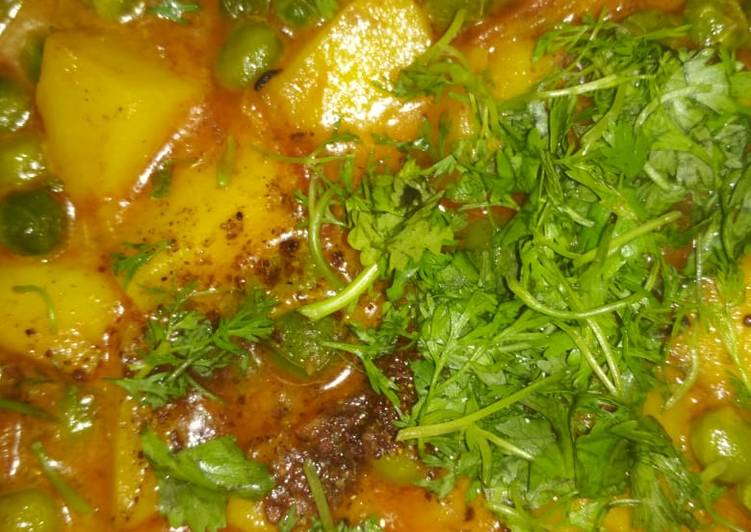 Quick and Easy Aaloo matar curry