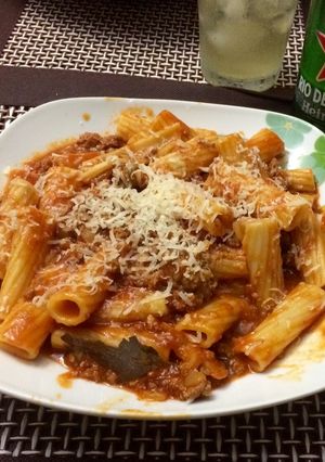 Una foto de Rigatoni en Salsa de Carne