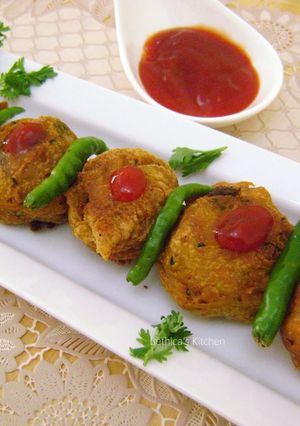 A picture of Batata Vada.