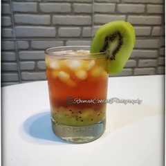 A picture of Es Teh Kiwi.