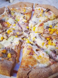 Teljeskiőrlésű pizzatészta recept fotója