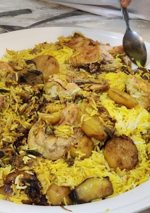 صورة لوصفة المقلوبه بقدر الضغط الكهربائي