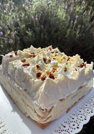 Una foto de Postre fácil de limón 🍋