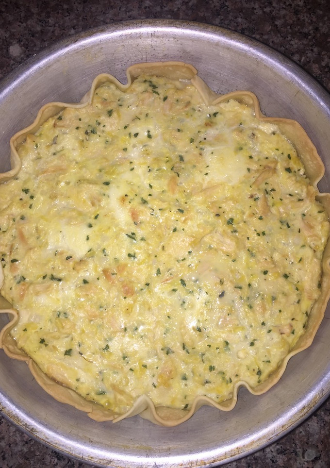 Una foto de Tarta de pollo, choclo y queso