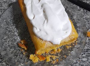 Una foto de Budín de Naranja con Merengue