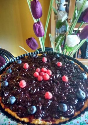Una foto de Masa para kuchen con mermelada de guindas