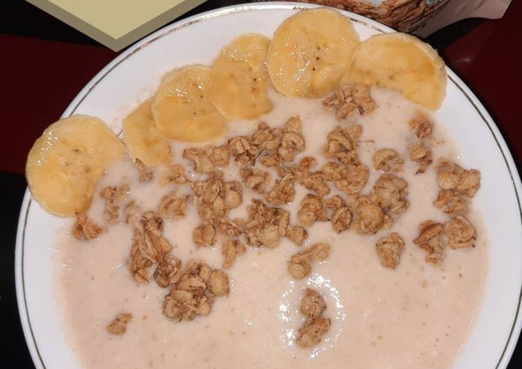 Langkah Mudah untuk Membuat Smoothies Pisang Apel w/ Granola, Enak Banget