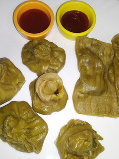 கோதுமை மசாலா மோமோ (wheat flour veg momo recipe in tamil) செய்முறை முக்கிய புகைப்படம்