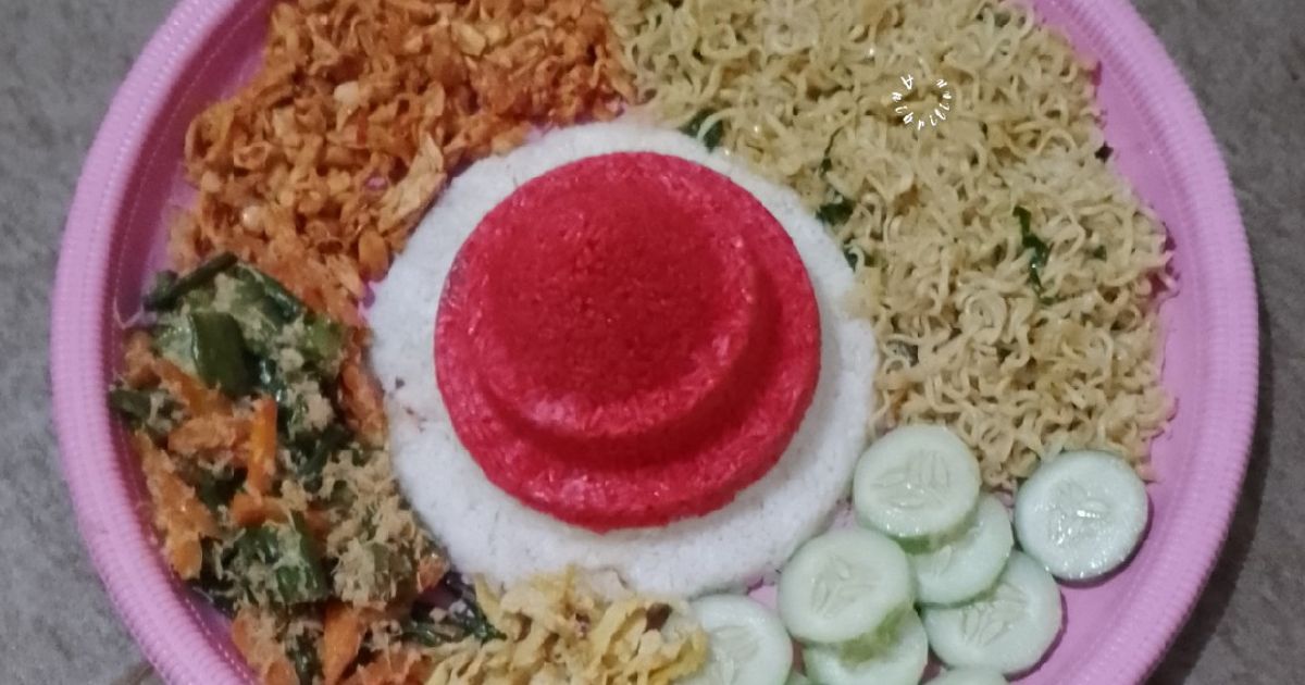 Nasi tumpeng merah putih