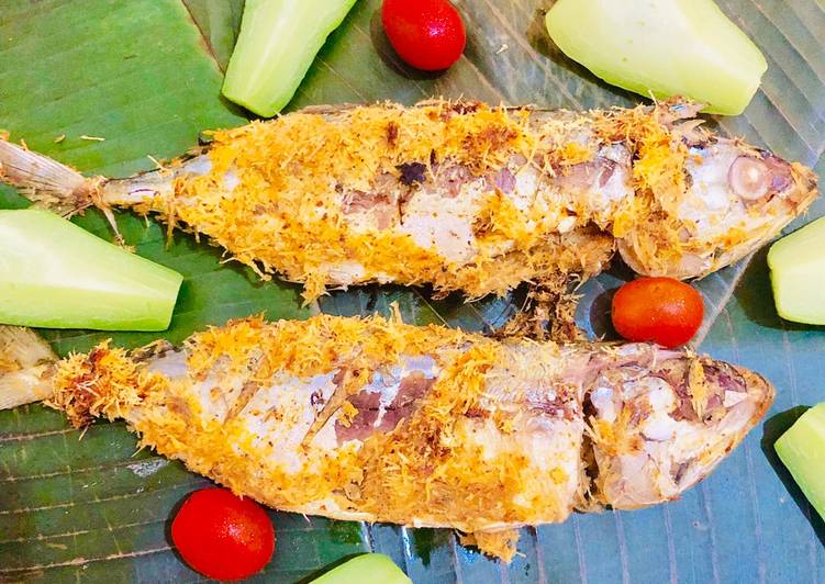 Ikan Kembung Bakar Kelapa Parut