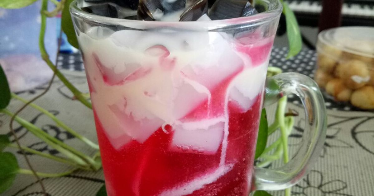 Resep Cincau Nata De Coco Float oleh Ria Harsanti - Cookpad