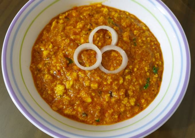 Paneer bhurji in gravy