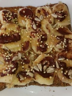Una foto de Tostada dulce con plátano