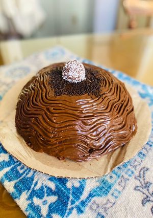 Una foto de Torta helada de chocolate y dulce de leche 🍫