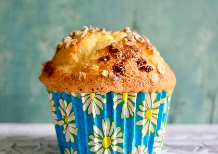 Recipe of Award-winning Blueberry and Lemon Oat Muffins