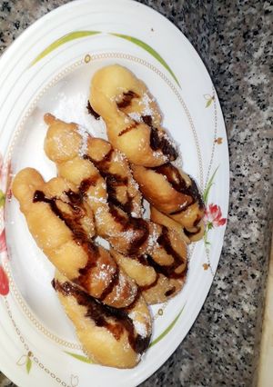 A picture of Twisted doughnuts.