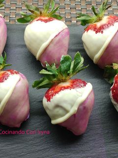 Una foto de Fresas bañadas de chocolate