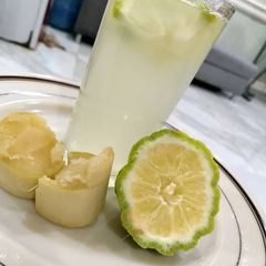 A picture of Sugercane lemonade.