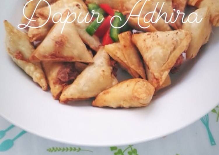 Telur Pangsit Segitiga ala Adhira