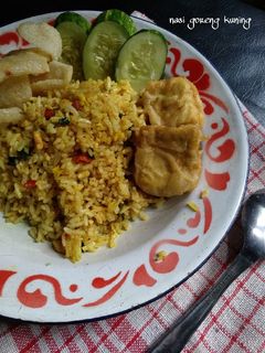 Foto resep Nasi goreng kuning(kunyit)