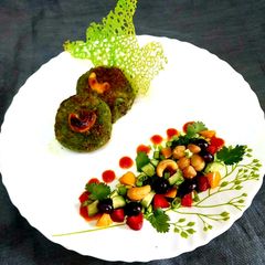 A picture of Chhole Palak Tikki.