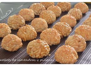 Foto principal de Panellets de piñones y almendra (Thermomix)