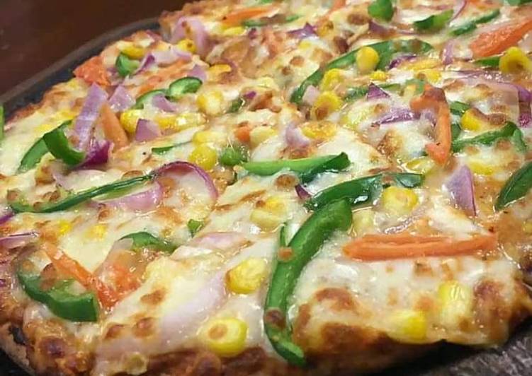 How to Prepare Favorite Corn capsicum pizza