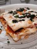 Lasaña de pisto picante con olivada