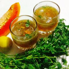 A picture of Papaya Lemonade.