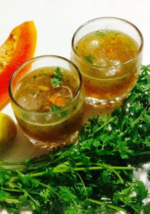 A picture of Papaya Lemonade.