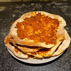 A picture of Lahmacun.