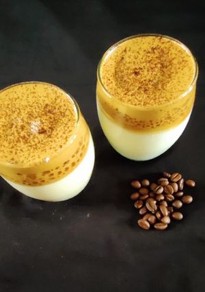 ડાલગોના કોફી (Dalgona Coffee Recipe In Gujarati) રેસીપી મુખ્ય ફોટો