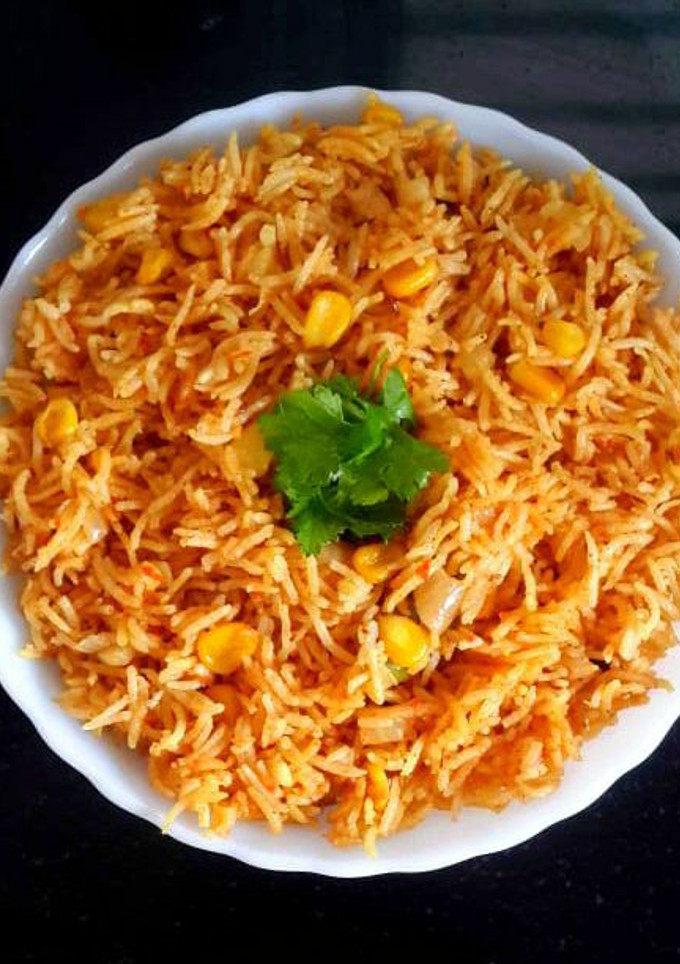 தக்காளி  மற்றும் ஸ்வீட் கார்ன் புலாவ் செய்முறை முக்கிய புகைப்படம்