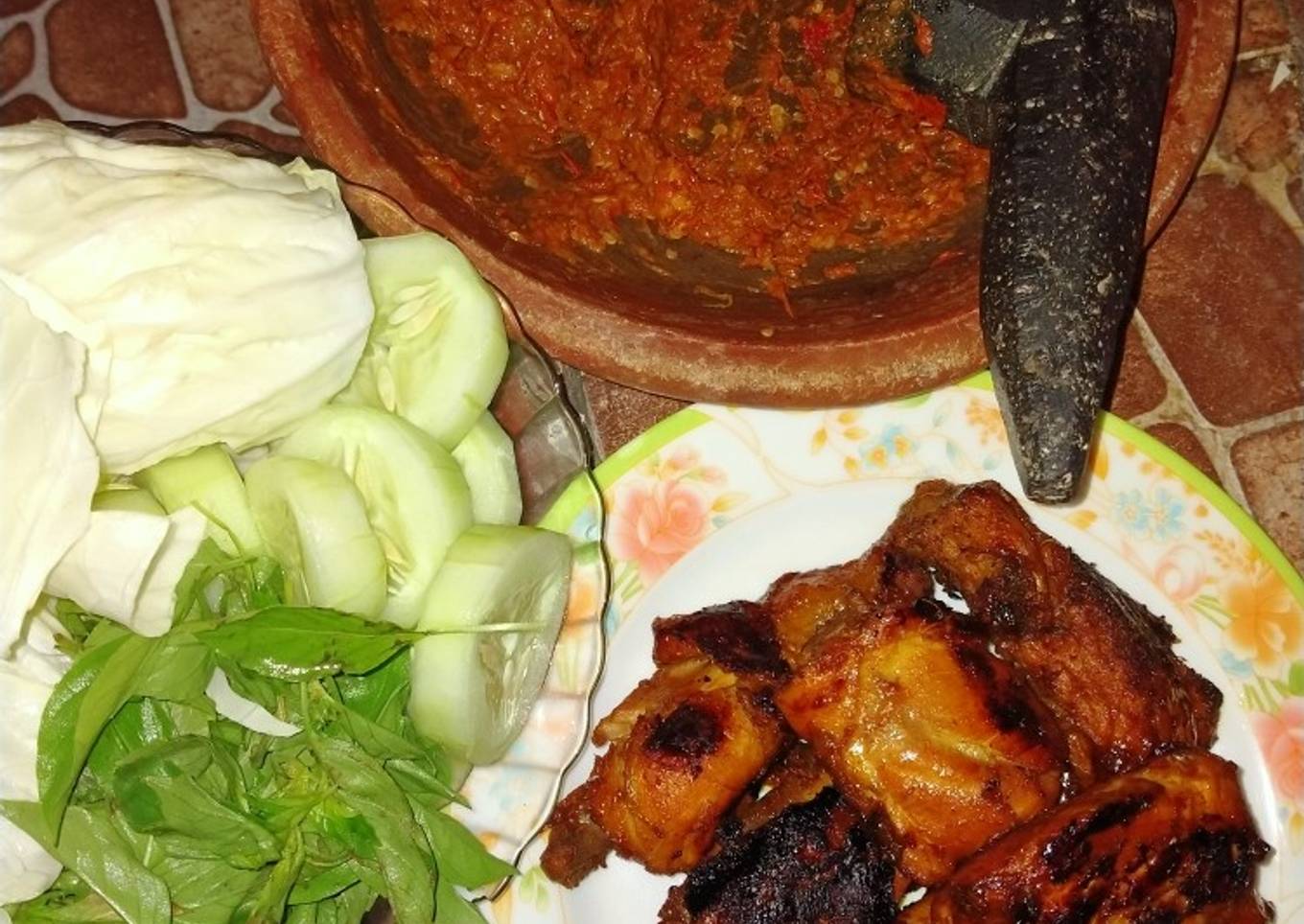 Ayam panggang sambal terasi