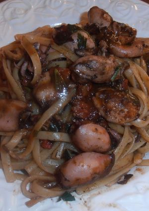 Φωτογραφία της συνταγής Linguini με μικρά καλαμαράκια σε βαθυ-κόκκινη σάλτσα