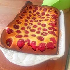 A picture of Clafoutis.