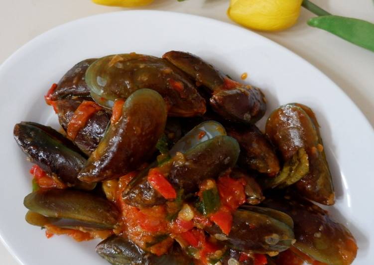 Kerang hijau ala saus padang