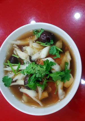 Hình của món Canh Bắp Cải Táo Đỏ.