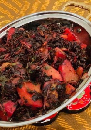 A picture of Laal saag.