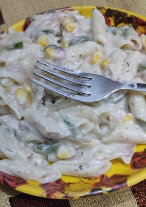A picture of White Sauce Pasta.