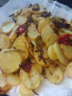 Una foto de Patatas a lo pobre(a mi manera)