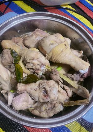 รูปของ ไก่เนื้อนึ่งสมุนไพร