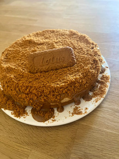 Una foto de Tarta de galletas lotus y queso crema en Thermomix