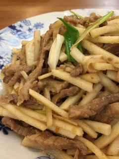 竹筍炒肉絲 的食譜成品照片