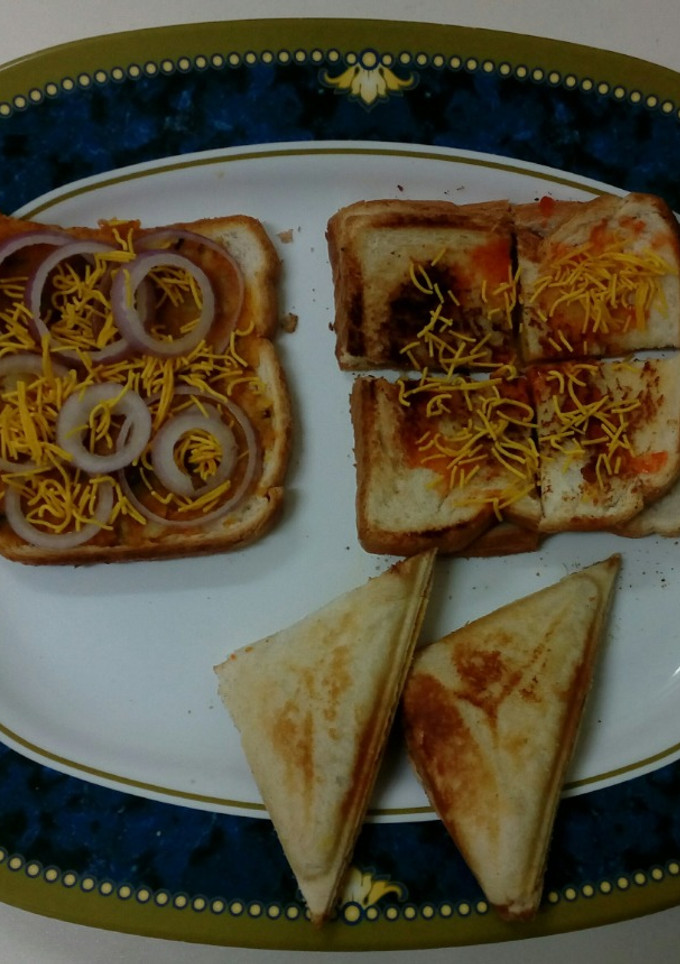 உருளைக்கிழங்கு மசாலா ப்ரெட் டோஸ்ட் (Aaloo masala bread toast recipe in Tamil) செய்முறை முக்கிய புகைப்படம்