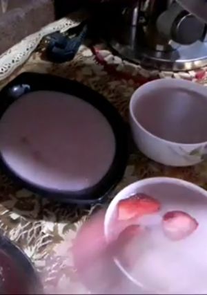 صورة لوصفة مهلبيه بالفراوله والطعم حكايه
