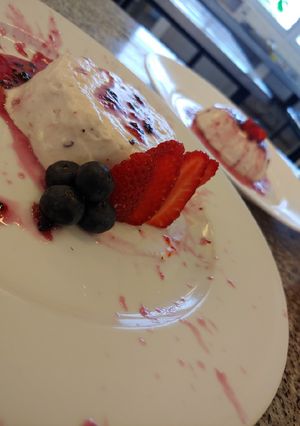 Una foto de Mousse frutal 🫐🍓
