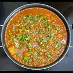 Matar Aloo in gravy-レシピのメイン写真
