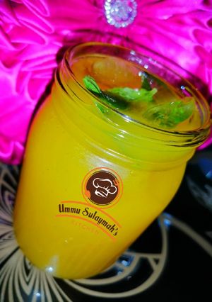 A picture of Mango Squash 🥭🍹.