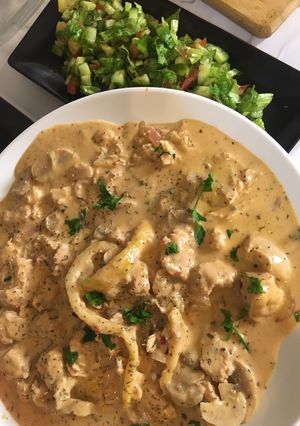 صورة لوصفة صدور دجاج بالليمون والفطر والكريمة 🥘